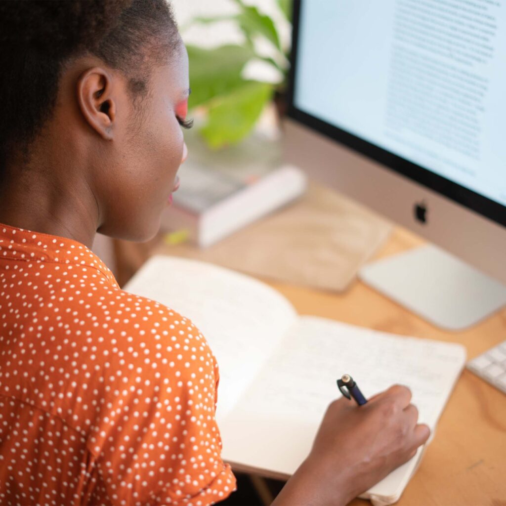 Learn how to write to sell with these 5 expert copywriting tips. Discover how persuasive sales copy can increase conversions, attract customers, and boost revenue. Perfect for entrepreneurs and marketers looking to master the art of high-converting website copy.